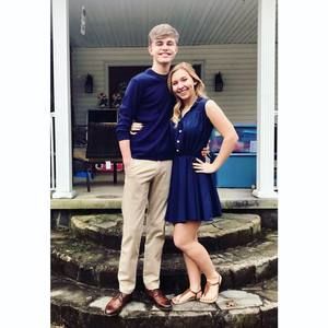 Meet your Posher, Caitlin